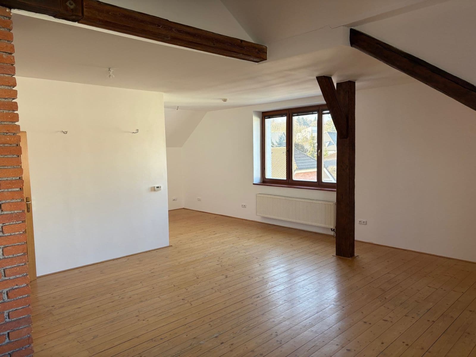 Prenájom bytu 3-izbový 98 m², Havířská, Kladno, Středočeský kraj Prenájom bytu 3-izbový 98 m², Havířská, Kladno, Středočeský kraj