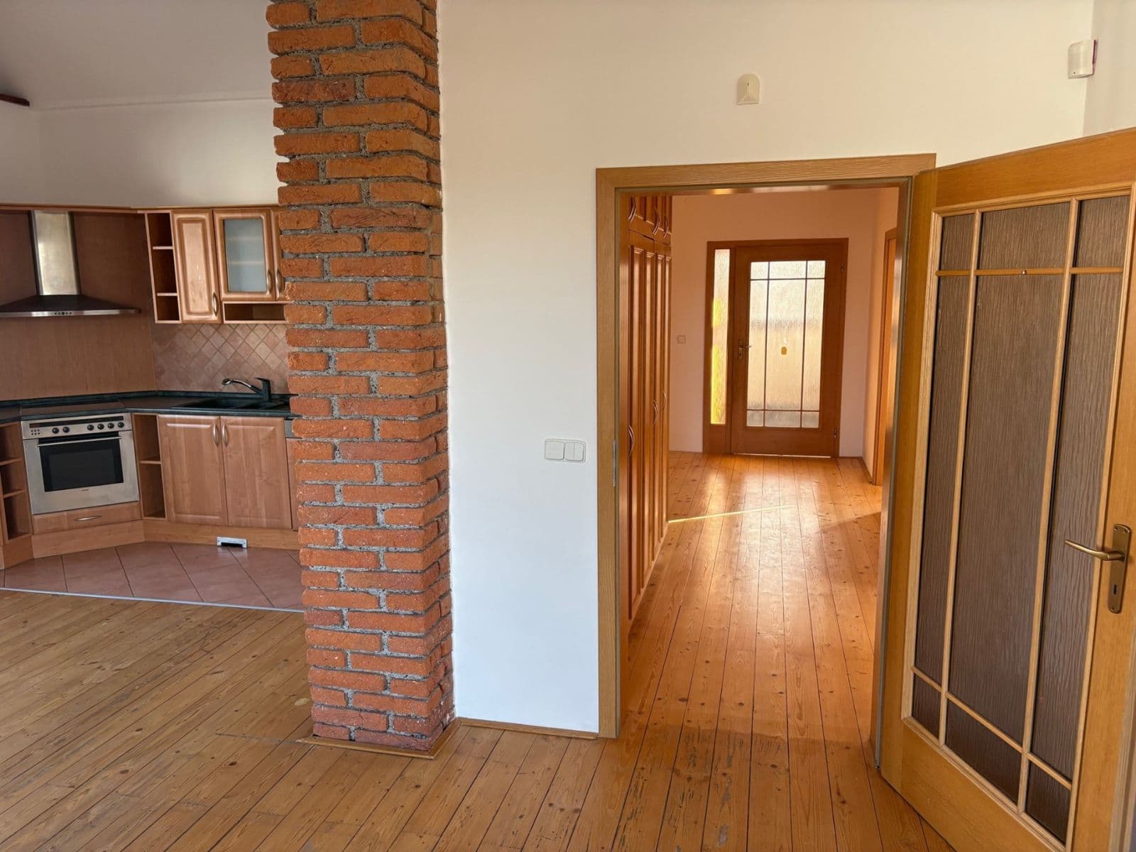 Prenájom bytu 3-izbový 98 m², Havířská, Kladno, Středočeský kraj Prenájom bytu 3-izbový 98 m², Havířská, Kladno, Středočeský kraj