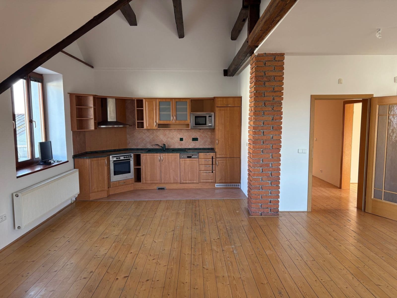 Prenájom bytu 3-izbový 98 m², Havířská, Kladno, Středočeský kraj Prenájom bytu 3-izbový 98 m², Havířská, Kladno, Středočeský kraj