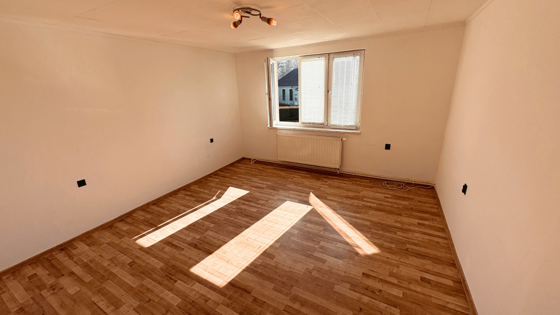 Predaj domu 220 m², pozemek 344 m², Nádražní ulice, Nová Včelnice, Jihočeský kraj Predaj domu 220 m², pozemek 344 m², Nádražní ulice, Nová Včelnice, Jihočeský kraj