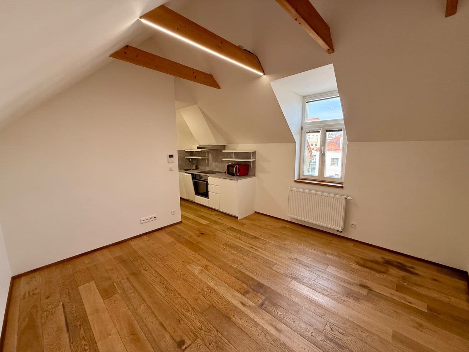 Prenájom bytu 1-izbový 24 m², Pod Rybníkem, Praha, Praha Prenájom bytu 1-izbový 24 m², Pod Rybníkem, Praha, Praha