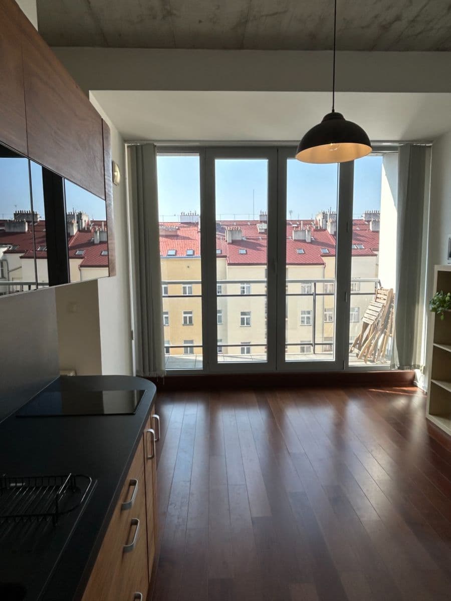 Prenájom bytu 1-izbový 36 m², Radhošťská, Praha, Praha Prenájom bytu 1-izbový 36 m², Radhošťská, Praha, Praha