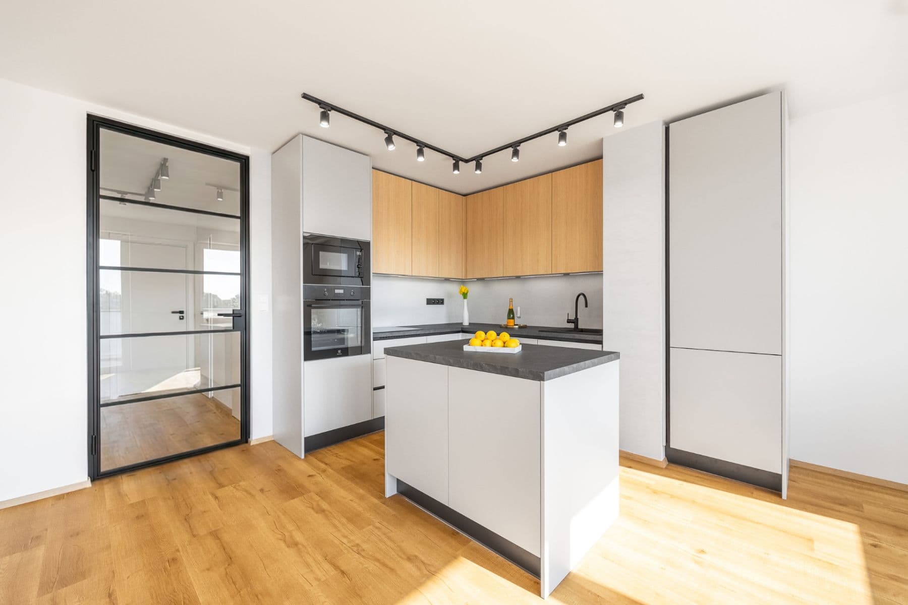 Predaj bytu 3-izbový 79 m², Roháčova, Praha, Praha Predaj bytu 3-izbový 79 m², Roháčova, Praha, Praha