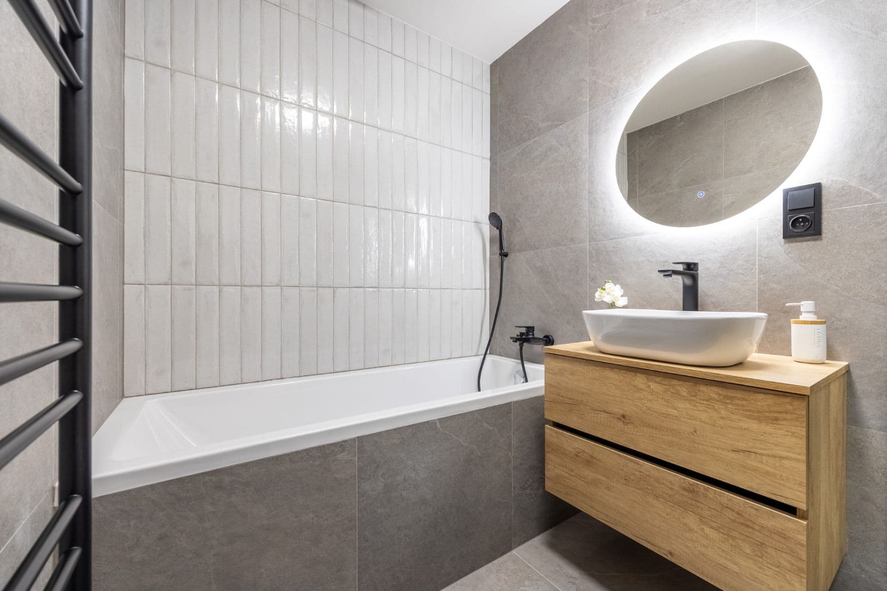 Predaj bytu 3-izbový 79 m², Roháčova, Praha, Praha Predaj bytu 3-izbový 79 m², Roháčova, Praha, Praha