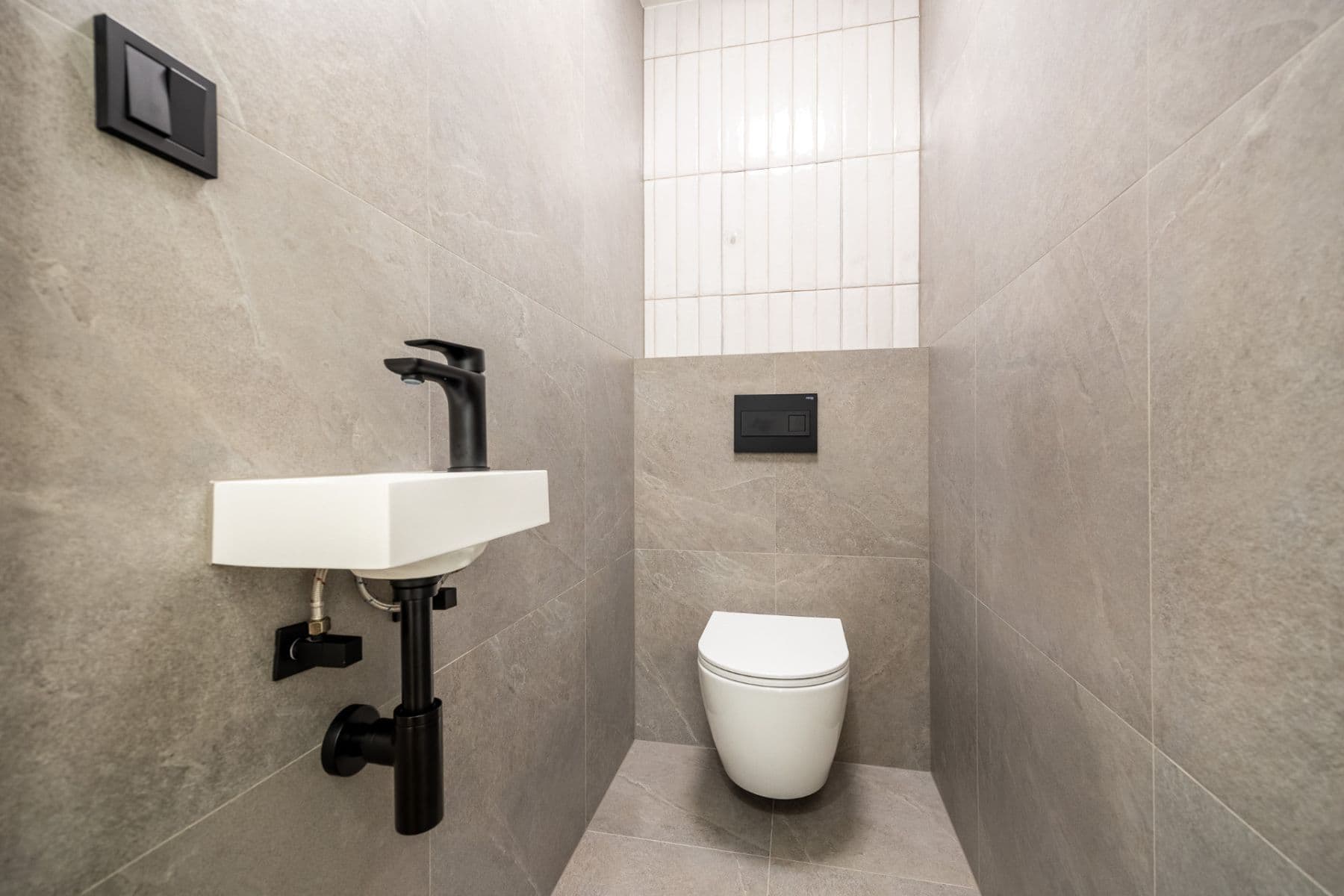 Predaj bytu 3-izbový 79 m², Roháčova, Praha, Praha Predaj bytu 3-izbový 79 m², Roháčova, Praha, Praha