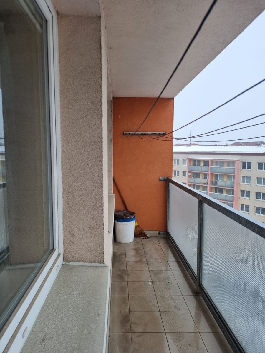 Prenájom bytu 2-izbový 40 m², Pod Vrchem, Mělník, Středočeský kraj Prenájom bytu 2-izbový 40 m², Pod Vrchem, Mělník, Středočeský kraj