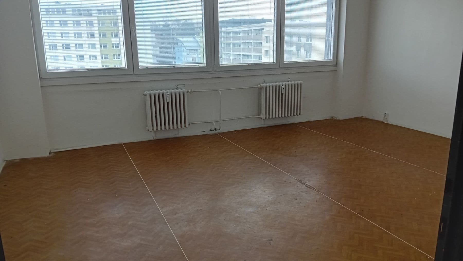 Prenájom nebytového priestoru 38 m², Roháčova, Praha, Praha Prenájom nebytového priestoru 38 m², Roháčova, Praha, Praha