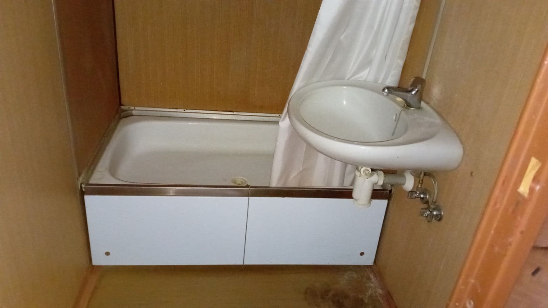 Prenájom nebytového priestoru 38 m², Roháčova, Praha, Praha Prenájom nebytového priestoru 38 m², Roháčova, Praha, Praha