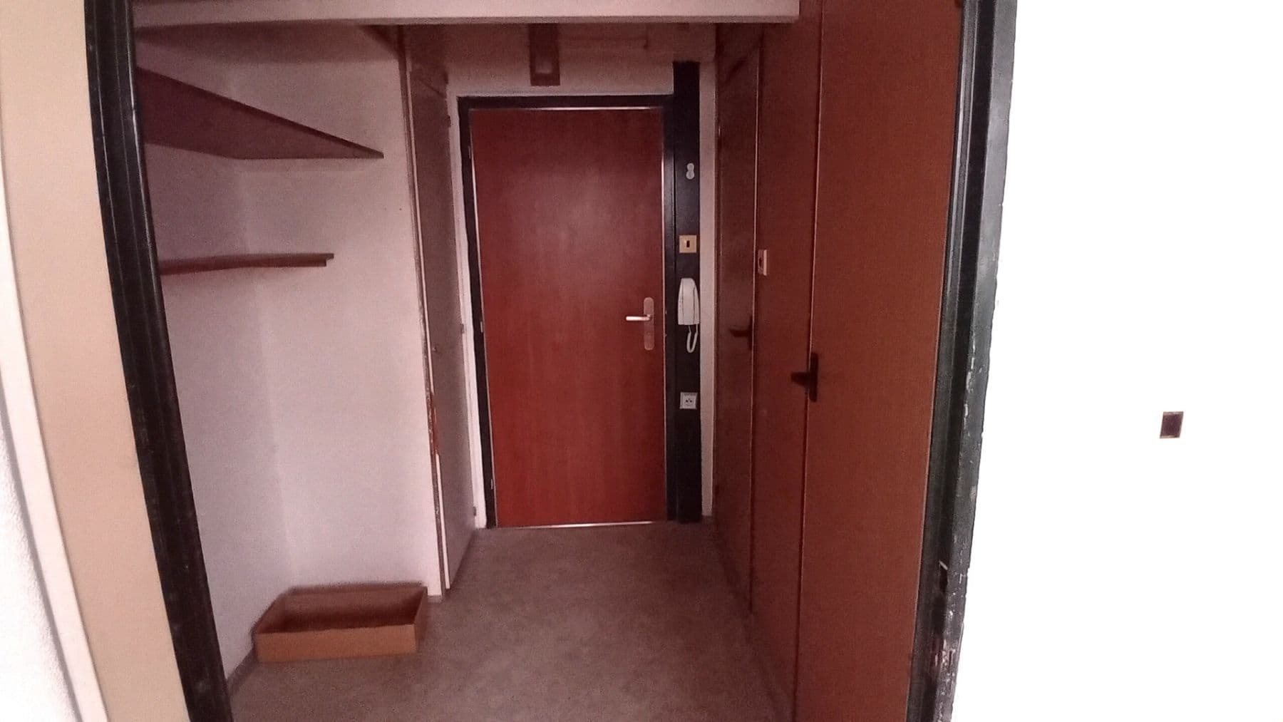 Prenájom nebytového priestoru 32 m², Jeseniova, Praha, Praha Prenájom nebytového priestoru 32 m², Jeseniova, Praha, Praha