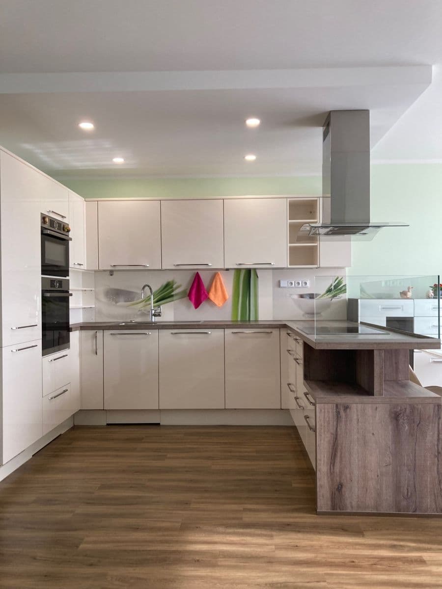 Predaj bytu 3-izbový 78 m², Bellušova, Praha, Praha Predaj bytu 3-izbový 78 m², Bellušova, Praha, Praha