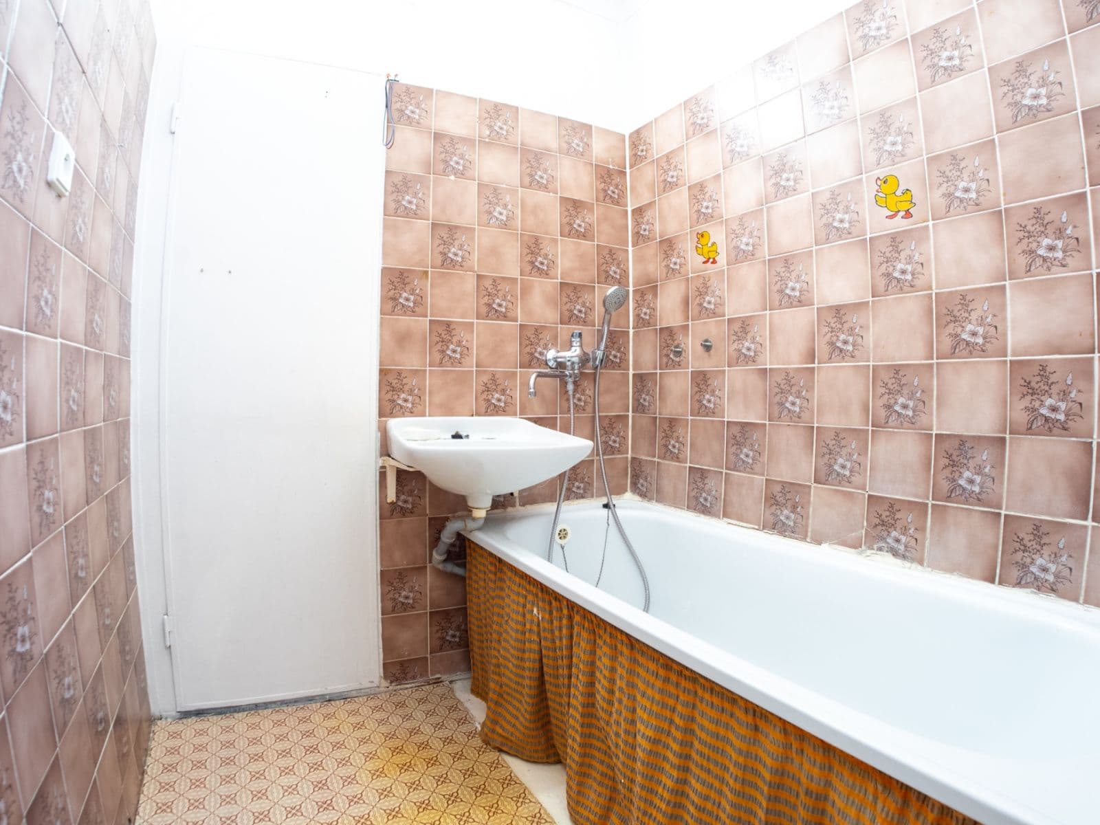 Predaj bytu 4-izbový 74 m², Slovácká, Břeclav, Jihomoravský kraj Predaj bytu 4-izbový 74 m², Slovácká, Břeclav, Jihomoravský kraj