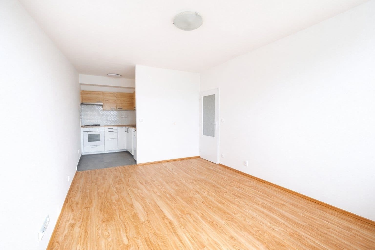 Prenájom bytu 2-izbový 41 m², Jablonecká, Praha, Praha Prenájom bytu 2-izbový 41 m², Jablonecká, Praha, Praha