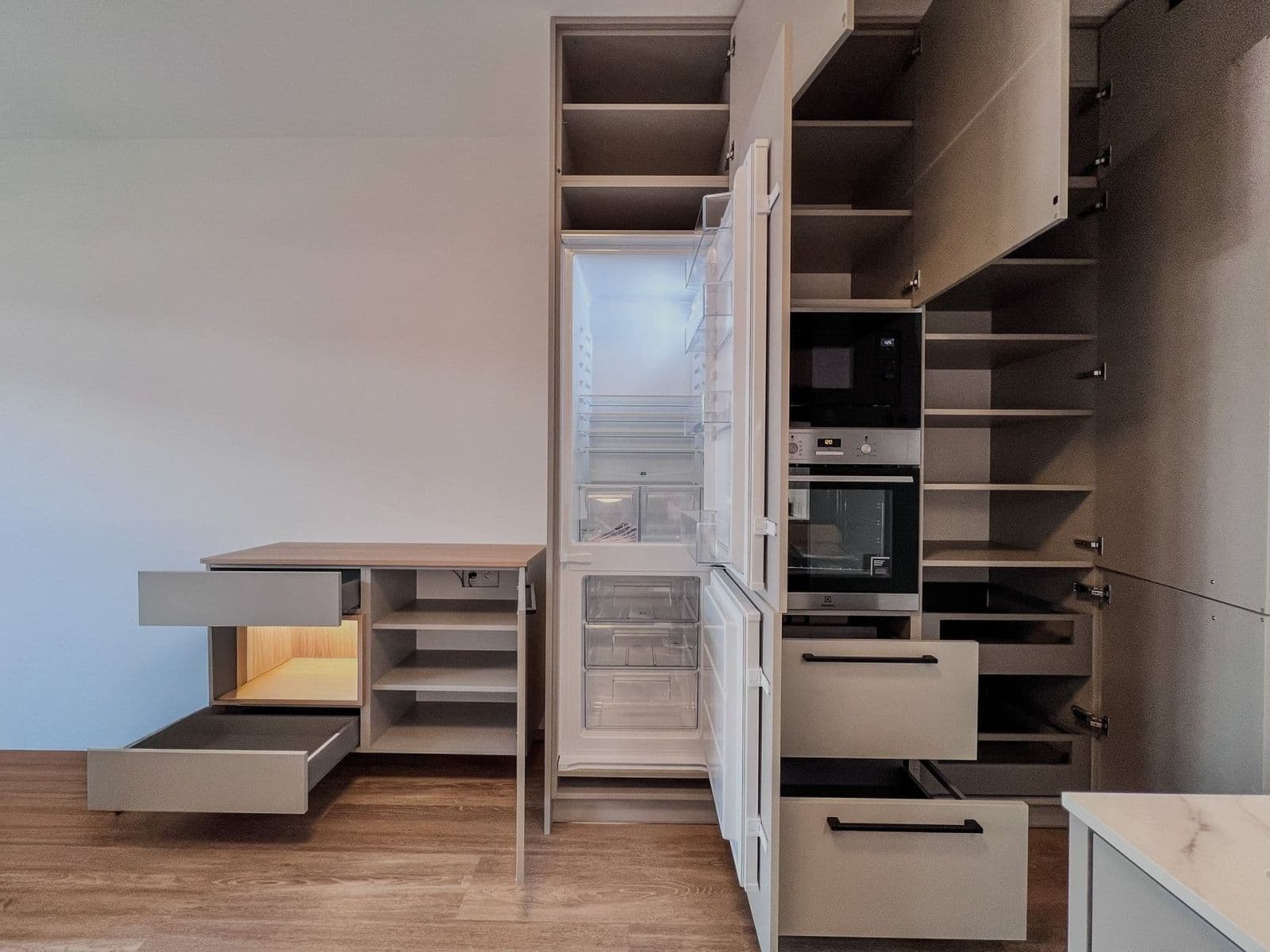 Prenájom bytu 1-izbový 32 m², Poděbradská, Praha, Praha Prenájom bytu 1-izbový 32 m², Poděbradská, Praha, Praha