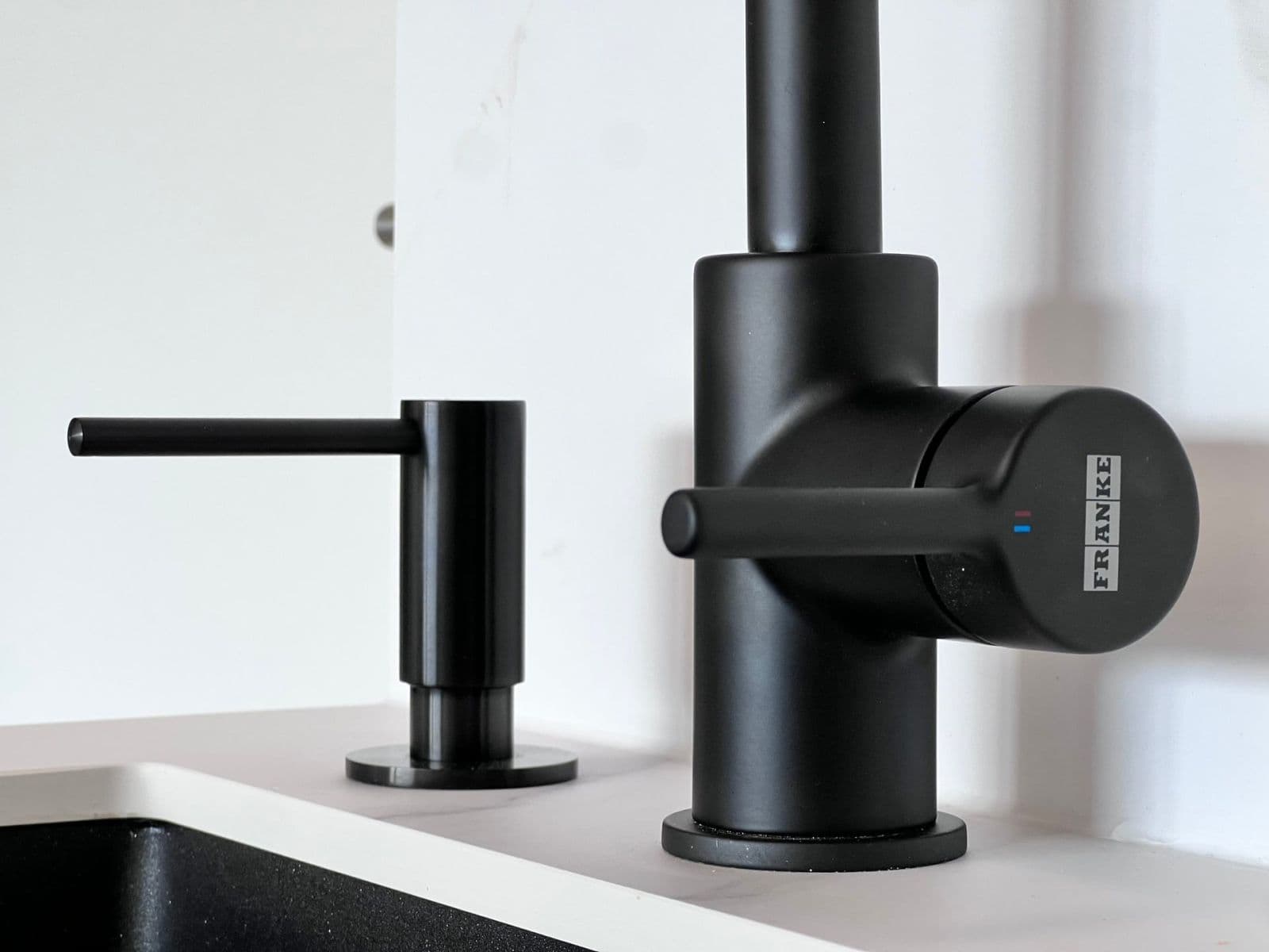 Prenájom bytu 1-izbový 32 m², Poděbradská, Praha, Praha Prenájom bytu 1-izbový 32 m², Poděbradská, Praha, Praha