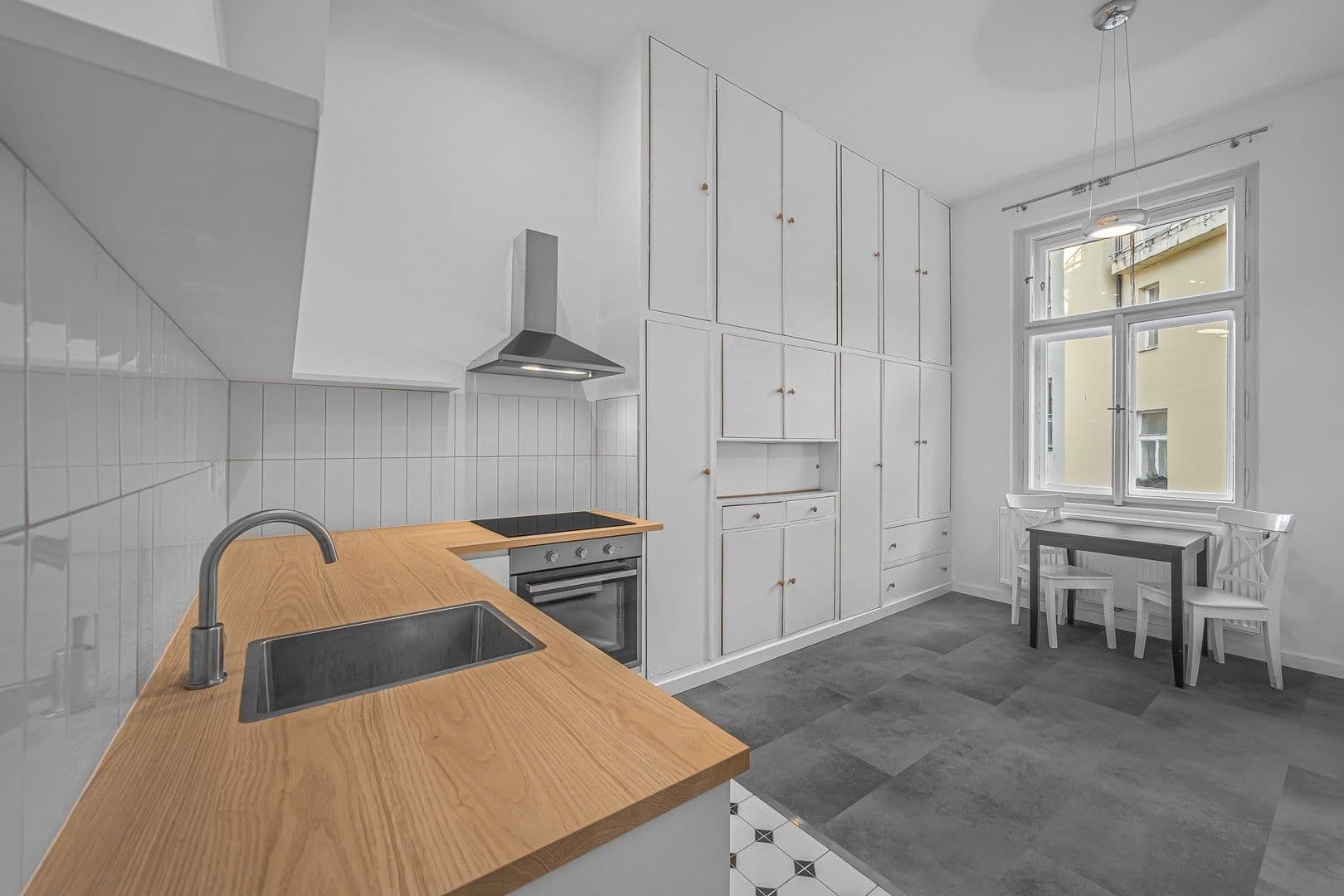 Prenájom bytu 2-izbový 73 m², Jana Zajíce, Praha, Praha Prenájom bytu 2-izbový 73 m², Jana Zajíce, Praha, Praha