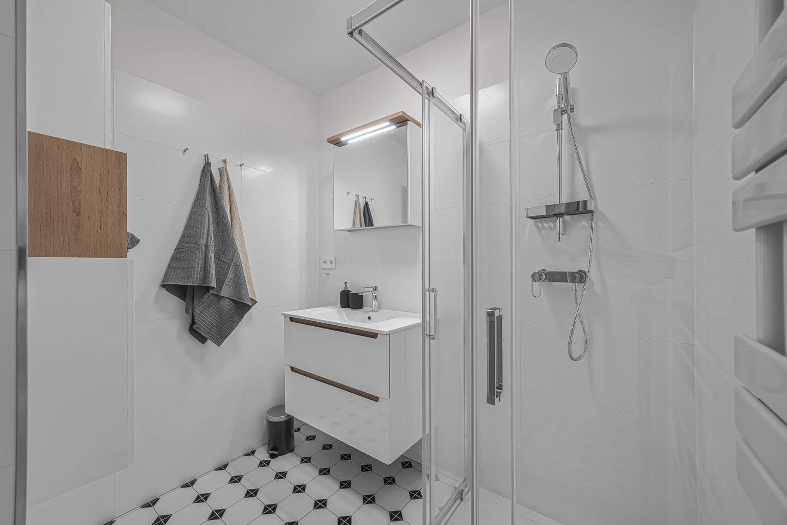 Prenájom bytu 2-izbový 73 m², Jana Zajíce, Praha, Praha Prenájom bytu 2-izbový 73 m², Jana Zajíce, Praha, Praha