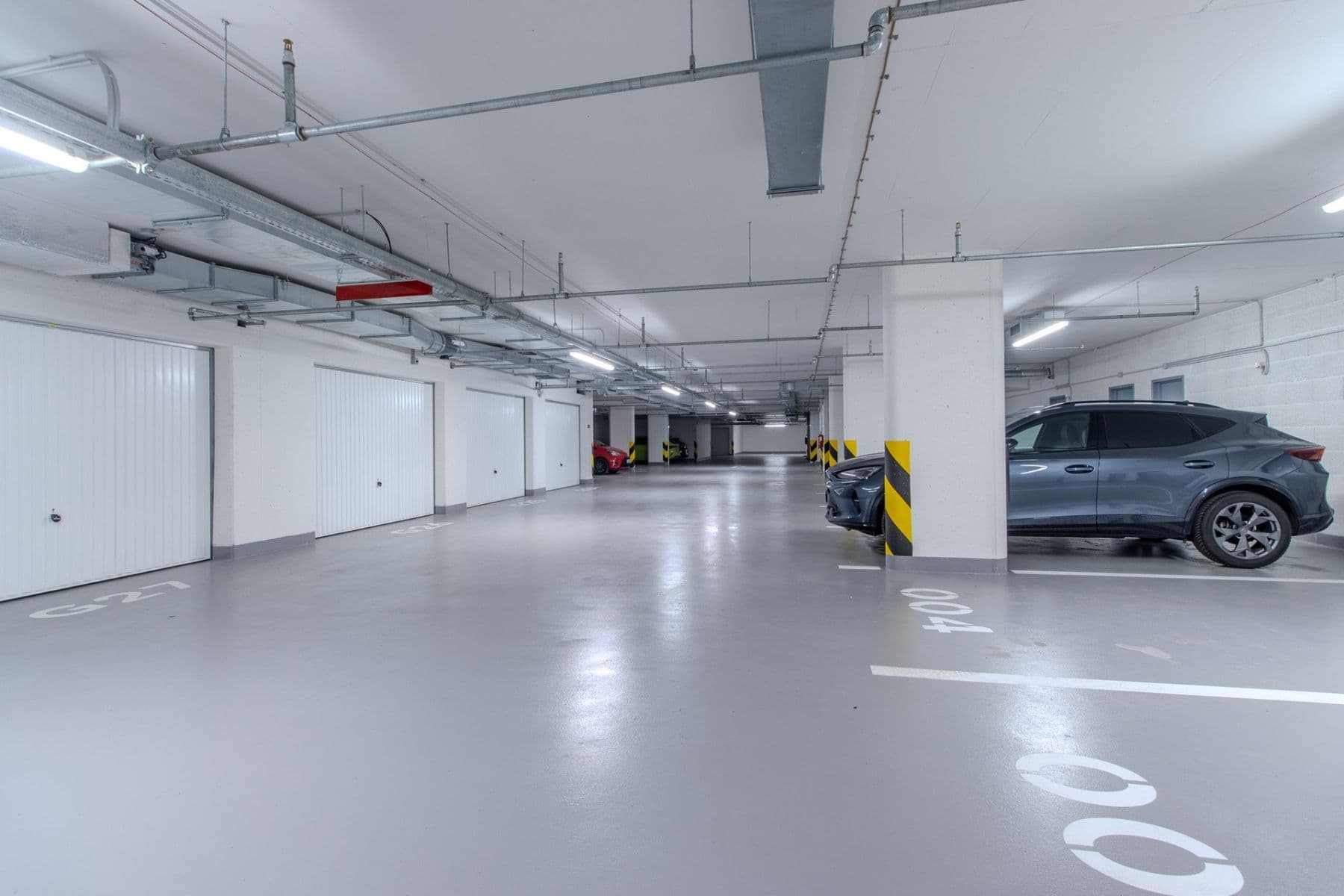 Prenájom garáže 15 m², Poděbradská, Praha, Praha Prenájom garáže 15 m², Poděbradská, Praha, Praha