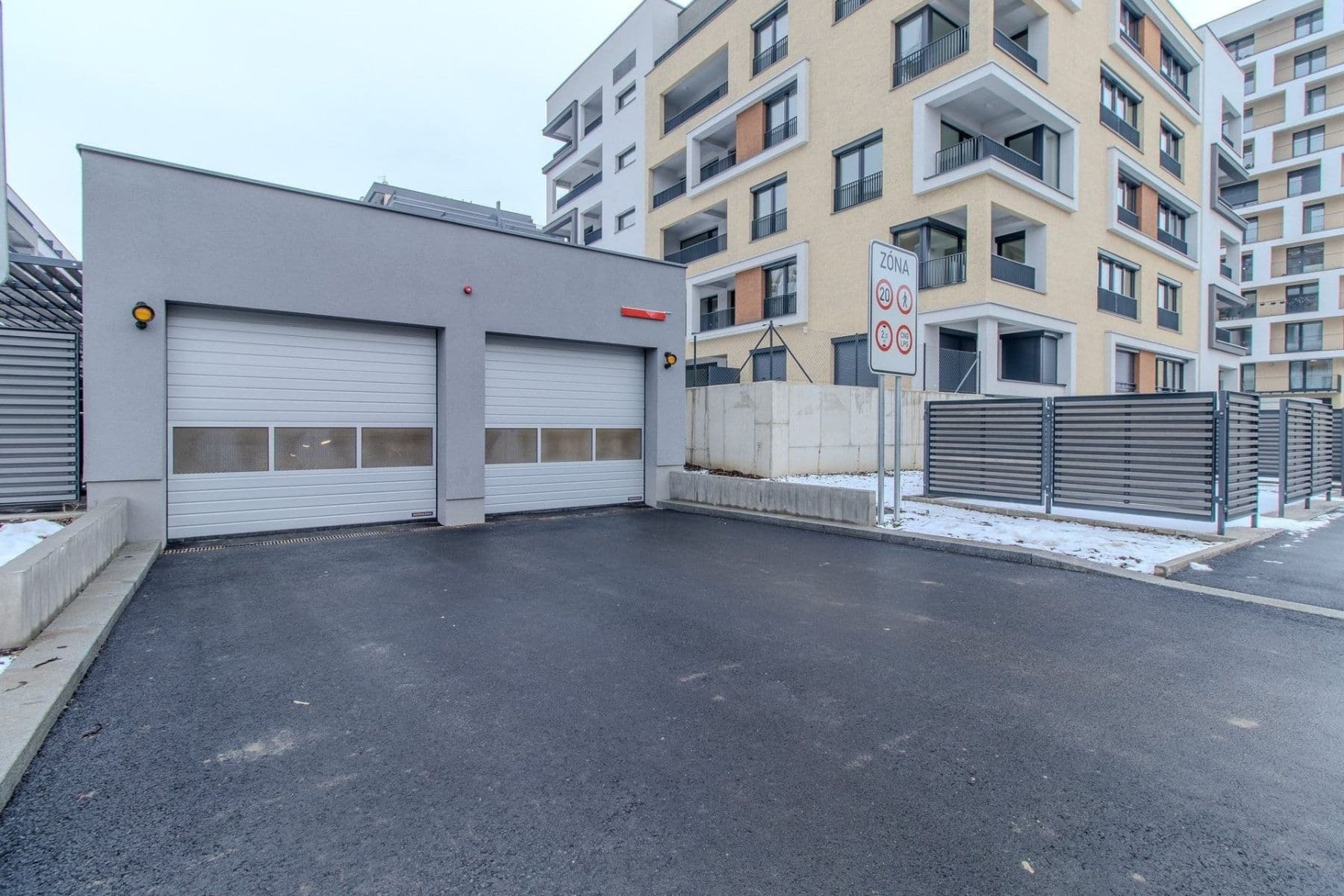 Prenájom garáže 15 m², Poděbradská, Praha, Praha Prenájom garáže 15 m², Poděbradská, Praha, Praha