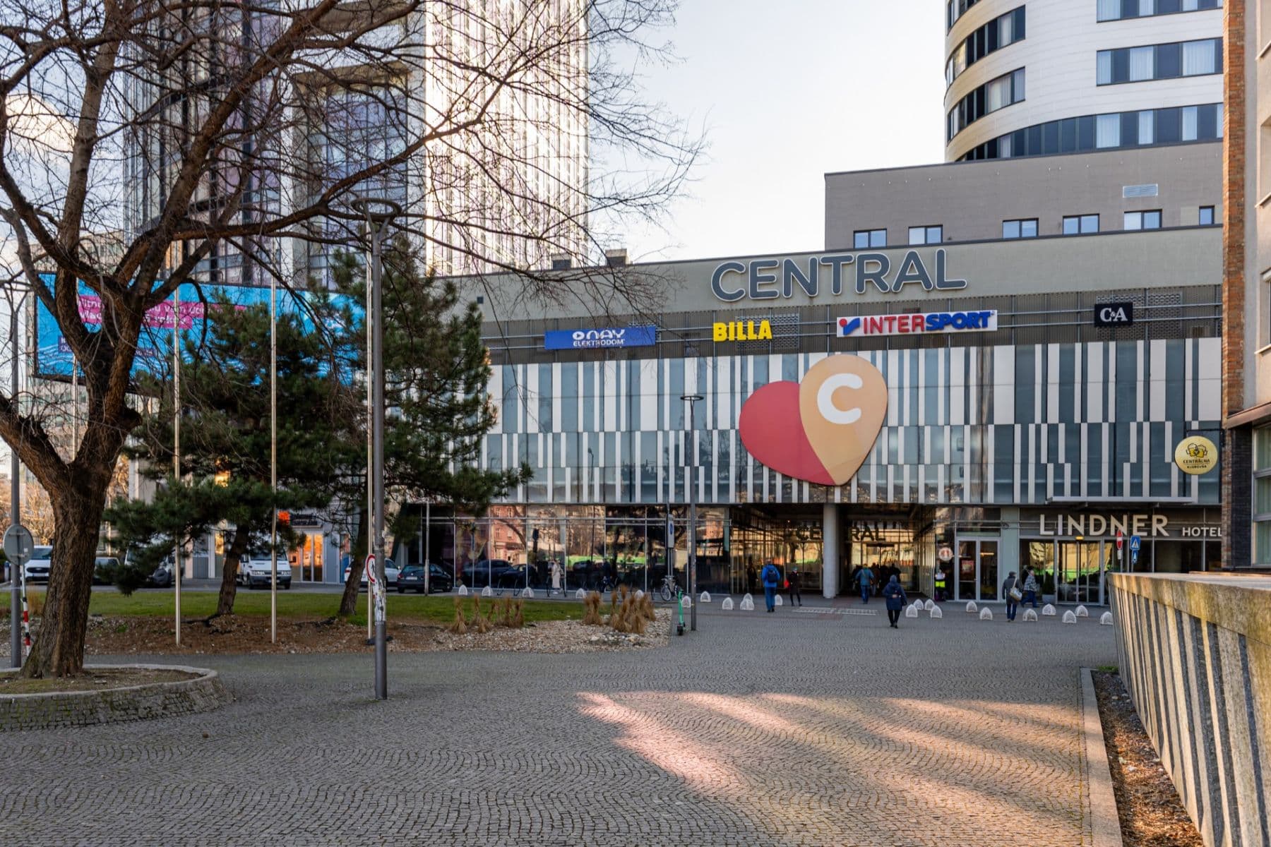 Prenájom bytu 1-izbový 30 m², Levická, Ružinov, Bratislavský kraj Prenájom bytu 1-izbový 30 m², Levická, Ružinov, Bratislavský kraj