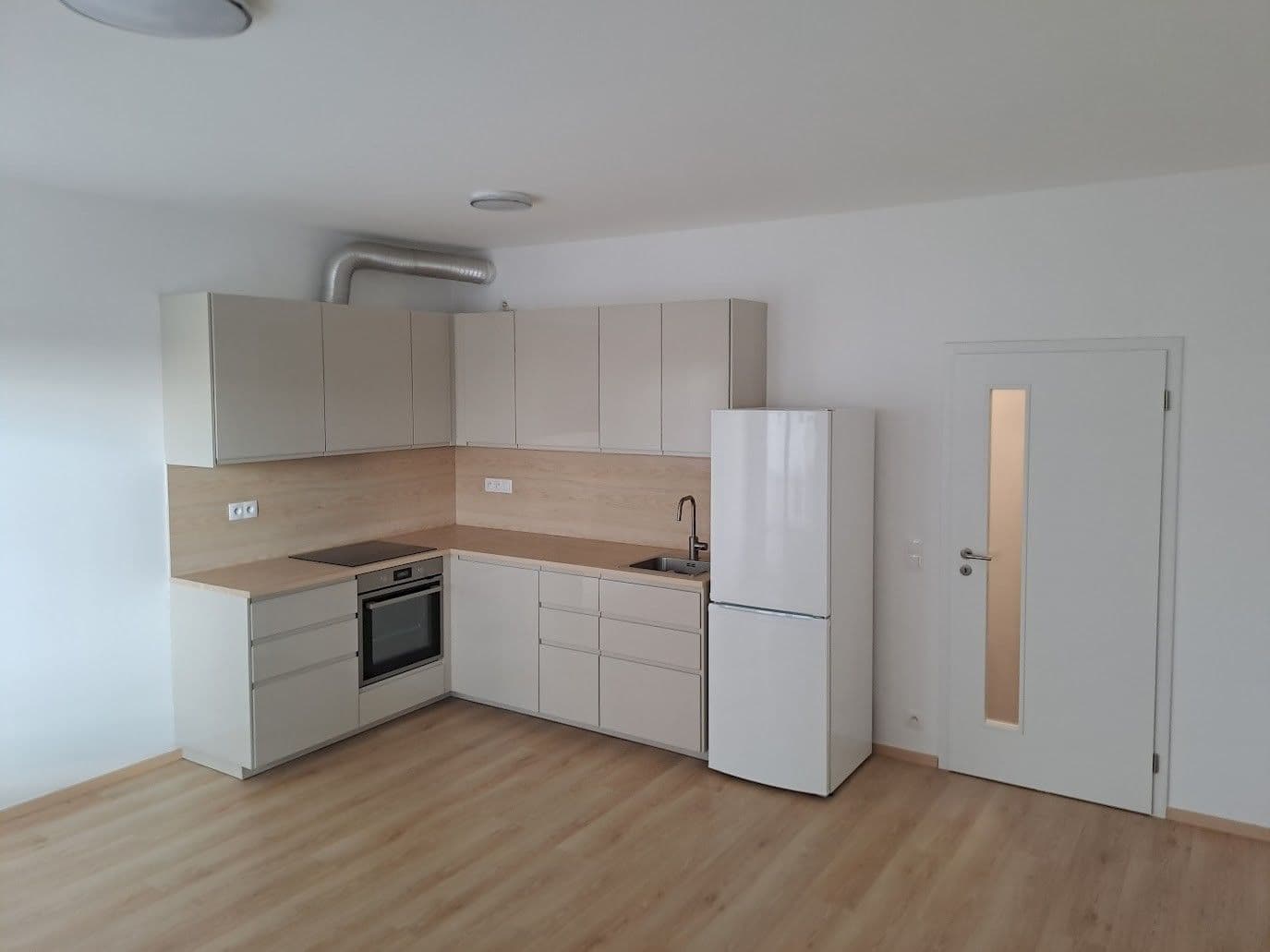 Prenájom bytu 1-izbový 31 m², Saarinenova, Praha, Praha Prenájom bytu 1-izbový 31 m², Saarinenova, Praha, Praha