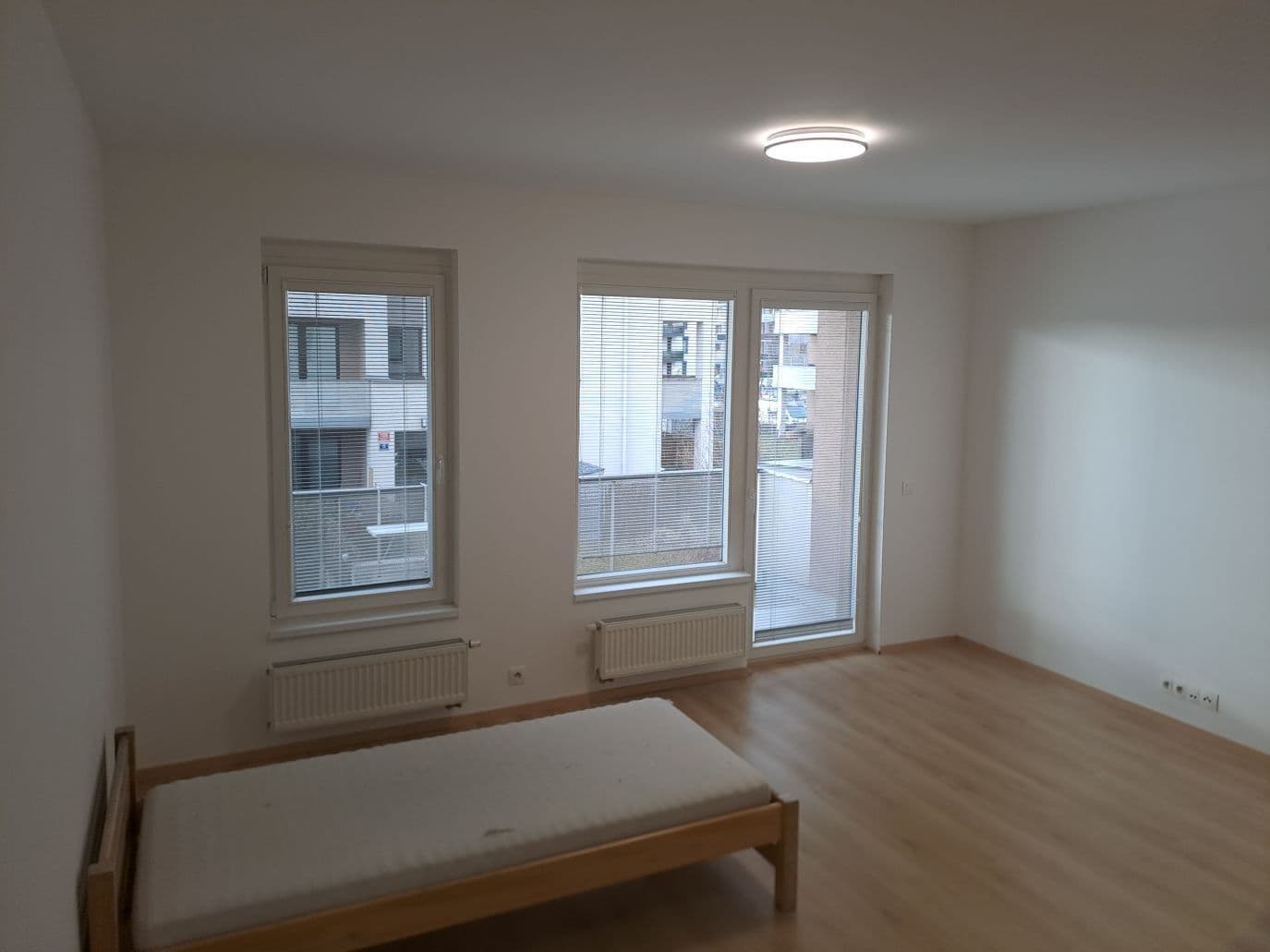Prenájom bytu 1-izbový 31 m², Saarinenova, Praha, Praha Prenájom bytu 1-izbový 31 m², Saarinenova, Praha, Praha