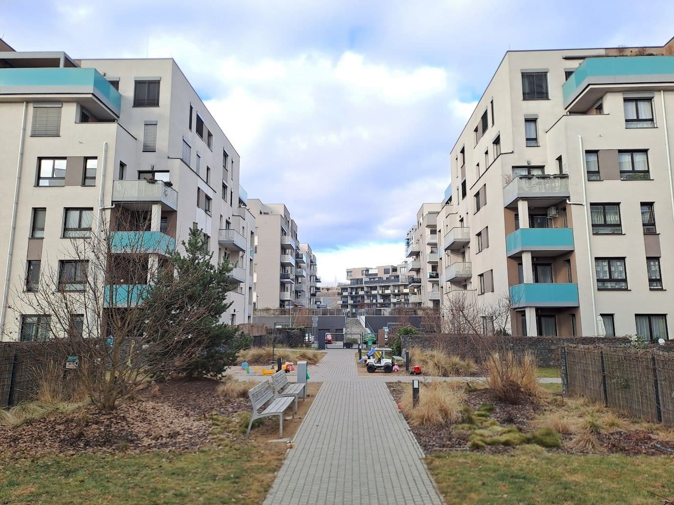 Prenájom bytu 1-izbový 31 m², Saarinenova, Praha, Praha Prenájom bytu 1-izbový 31 m², Saarinenova, Praha, Praha