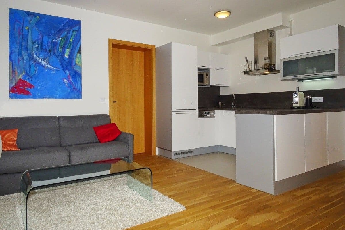 Prenájom bytu 2-izbový 54 m², Na Vysoké Ⅰ, Praha, Praha Prenájom bytu 2-izbový 54 m², Na Vysoké Ⅰ, Praha, Praha
