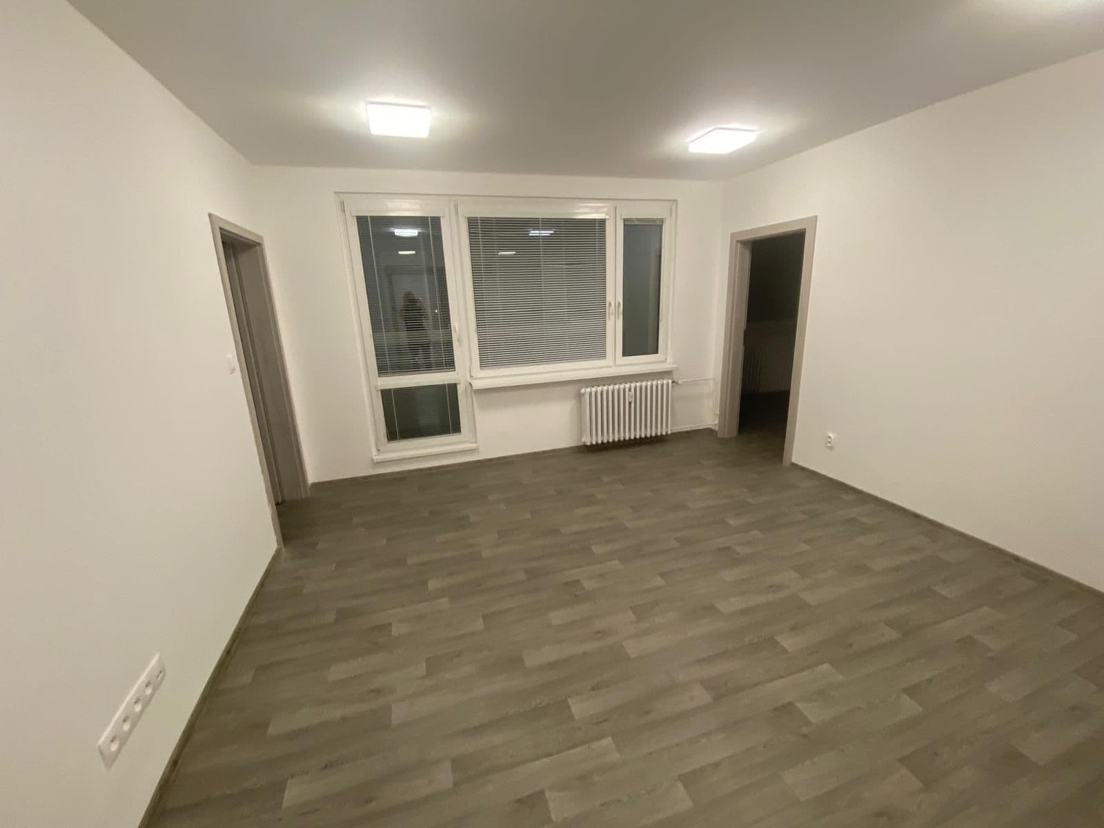 Prenájom bytu 4-izbový 76 m², Jiráskova, Bruntál, Moravskoslezský kraj Prenájom bytu 4-izbový 76 m², Jiráskova, Bruntál, Moravskoslezský kraj