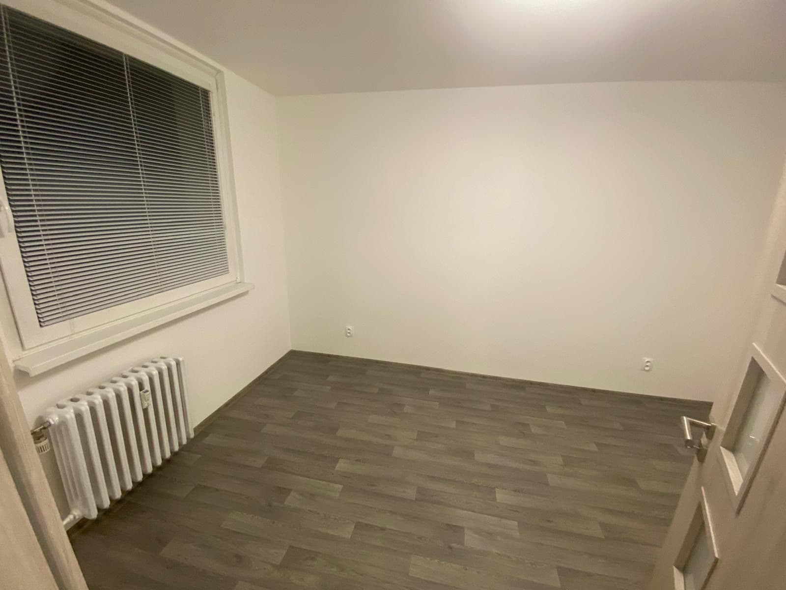 Prenájom bytu 4-izbový 76 m², Jiráskova, Bruntál, Moravskoslezský kraj Prenájom bytu 4-izbový 76 m², Jiráskova, Bruntál, Moravskoslezský kraj