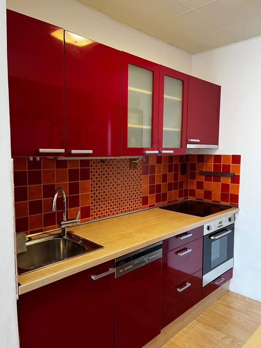 Prenájom bytu 2-izbový 46 m², Milánská, Praha, Praha Prenájom bytu 2-izbový 46 m², Milánská, Praha, Praha