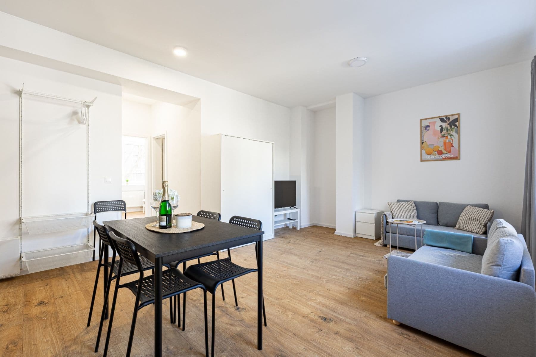 Prenájom bytu 2-izbový 42 m², Levická, Ružinov, Bratislavský kraj Prenájom bytu 2-izbový 42 m², Levická, Ružinov, Bratislavský kraj