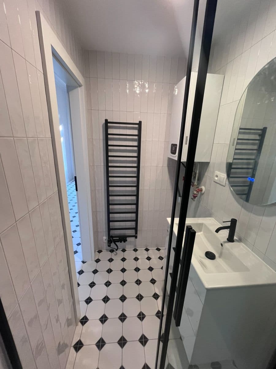 Prenájom bytu 2-izbový 74 m², Bělehradská, Praha, Praha Prenájom bytu 2-izbový 74 m², Bělehradská, Praha, Praha