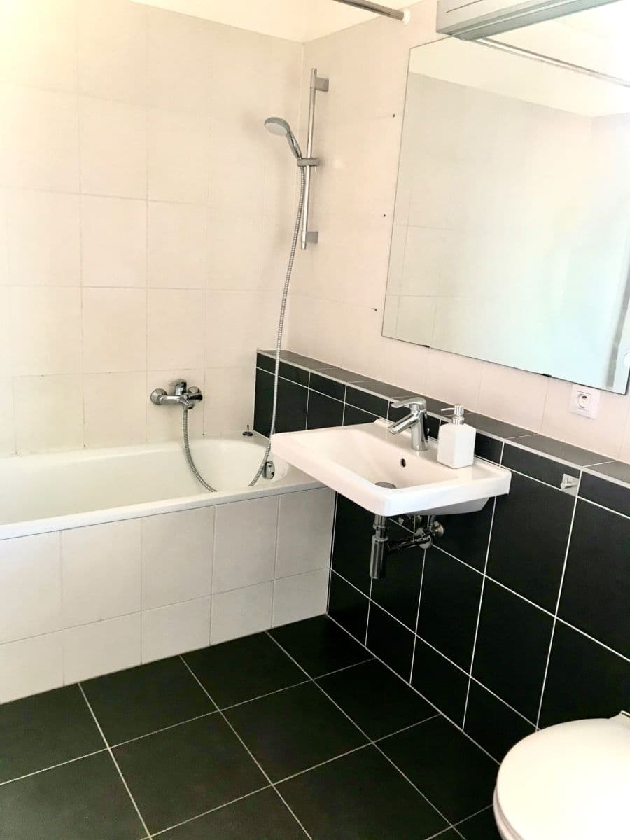 Prenájom bytu 3-izbový 80 m², Ocelářská, Praha, Praha Prenájom bytu 3-izbový 80 m², Ocelářská, Praha, Praha