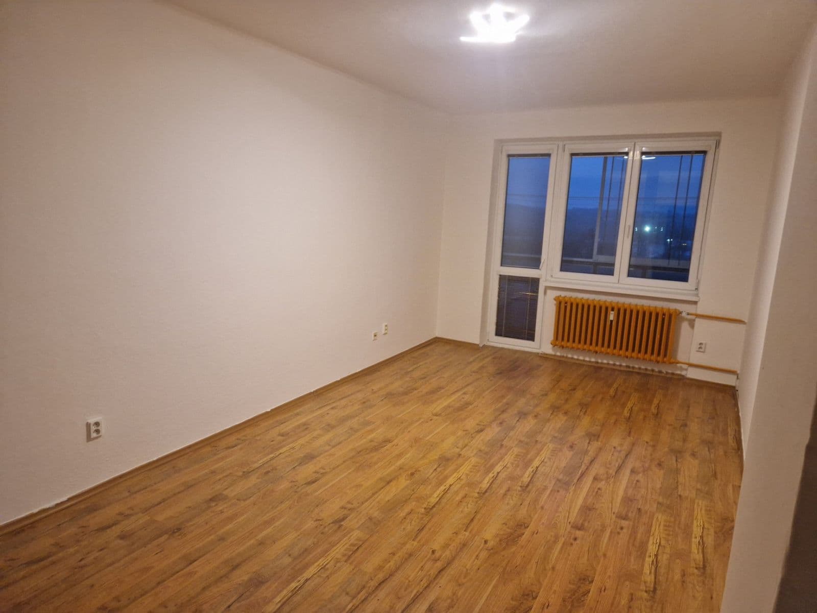 Prenájom bytu 3-izbový 65 m², Aleše Hrdličky, Ostrava, Moravskoslezský kraj Prenájom bytu 3-izbový 65 m², Aleše Hrdličky, Ostrava, Moravskoslezský kraj