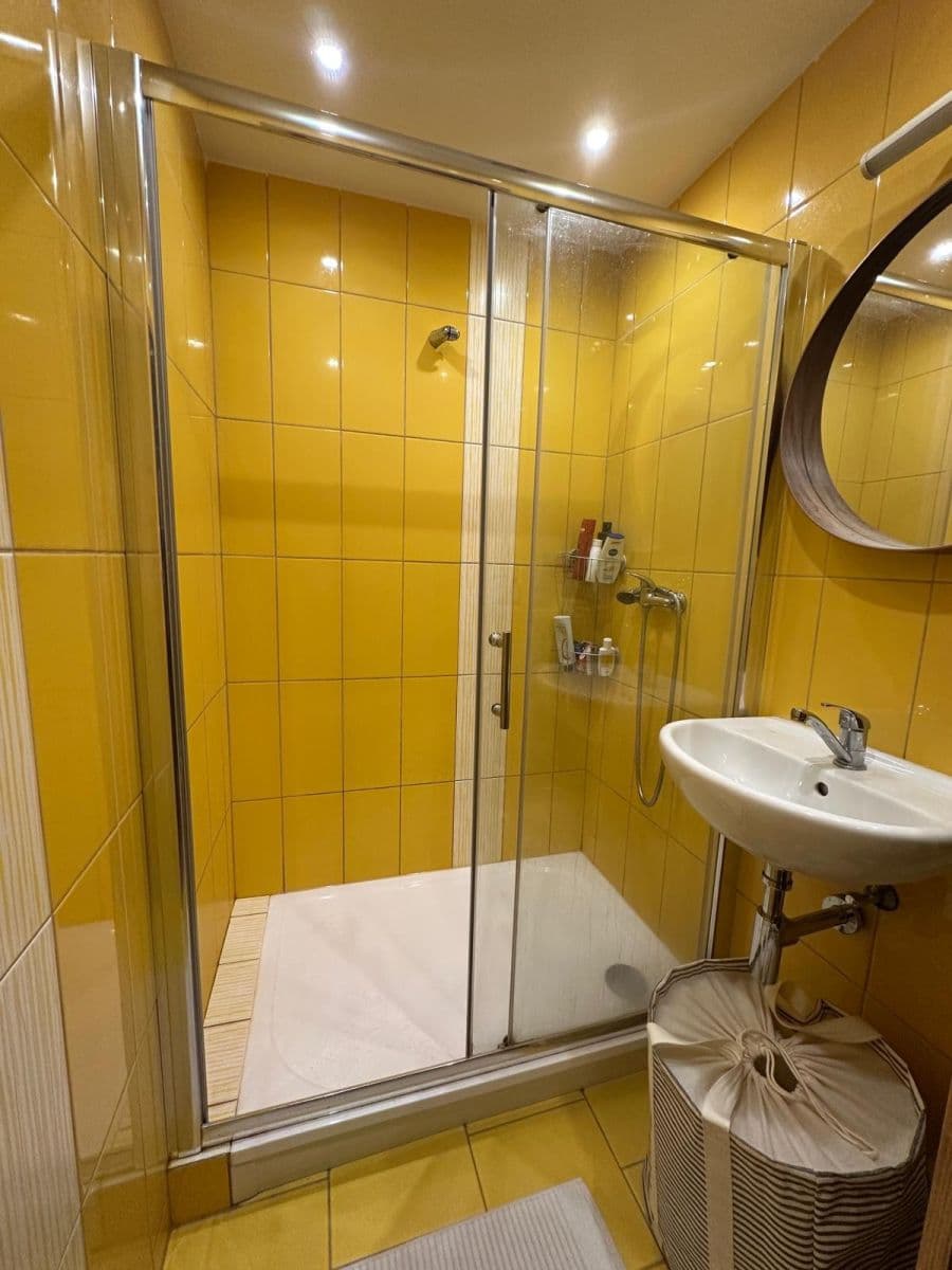 Prenájom bytu 2-izbový 45 m², Hrdličkova, Praha, Praha Prenájom bytu 2-izbový 45 m², Hrdličkova, Praha, Praha