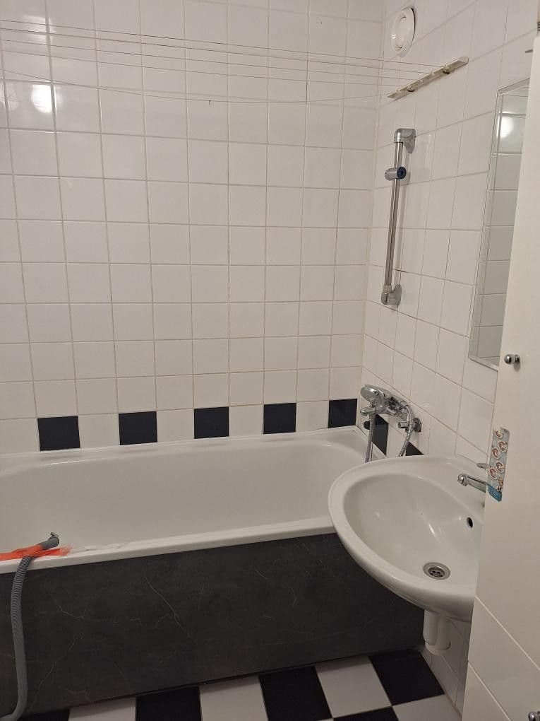 Prenájom bytu 3-izbový 72 m², N. Frýda, České Budějovice, Jihočeský kraj Prenájom bytu 3-izbový 72 m², N. Frýda, České Budějovice, Jihočeský kraj