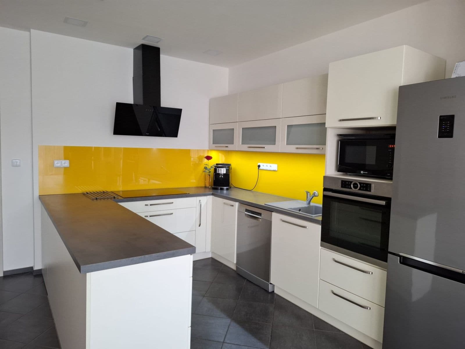 Predaj domu 191 m², pozemek 776 m², Čsl. armády, Holasice, Jihomoravský kraj Predaj domu 191 m², pozemek 776 m², Čsl. armády, Holasice, Jihomoravský kraj