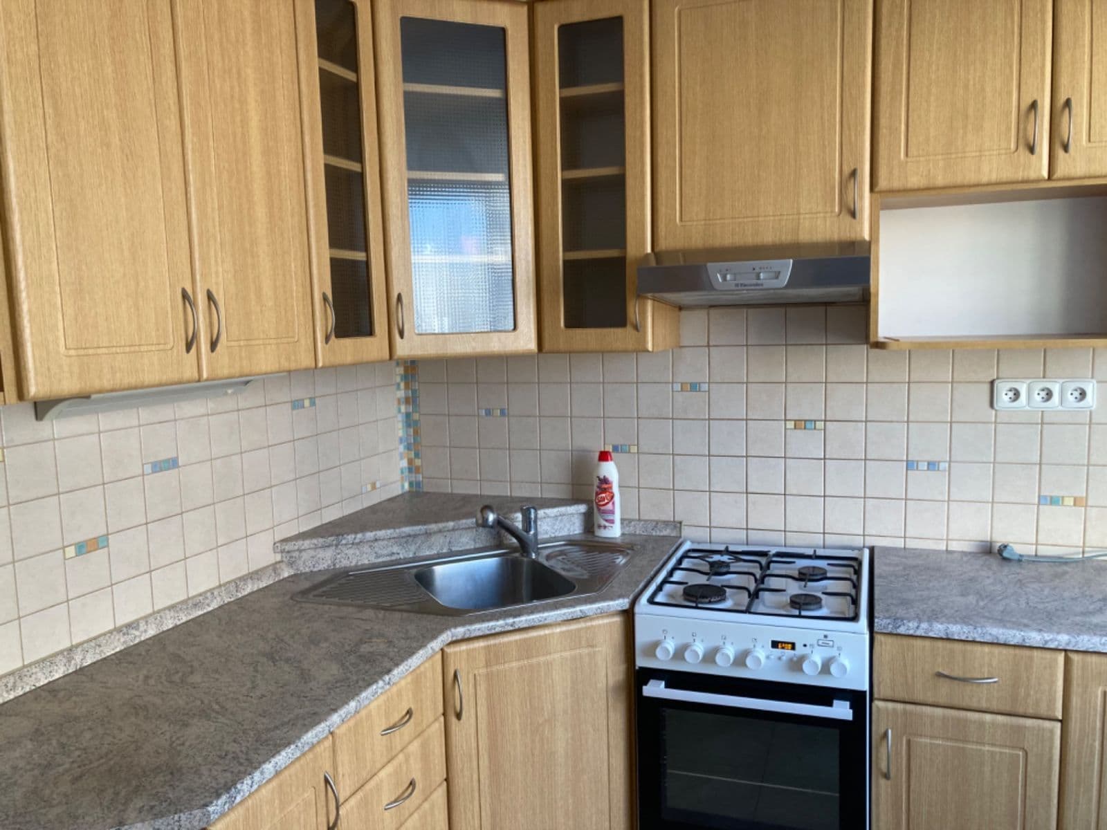 Prenájom bytu 3-izbový 78 m², Fryčovická, Praha, Praha Prenájom bytu 3-izbový 78 m², Fryčovická, Praha, Praha