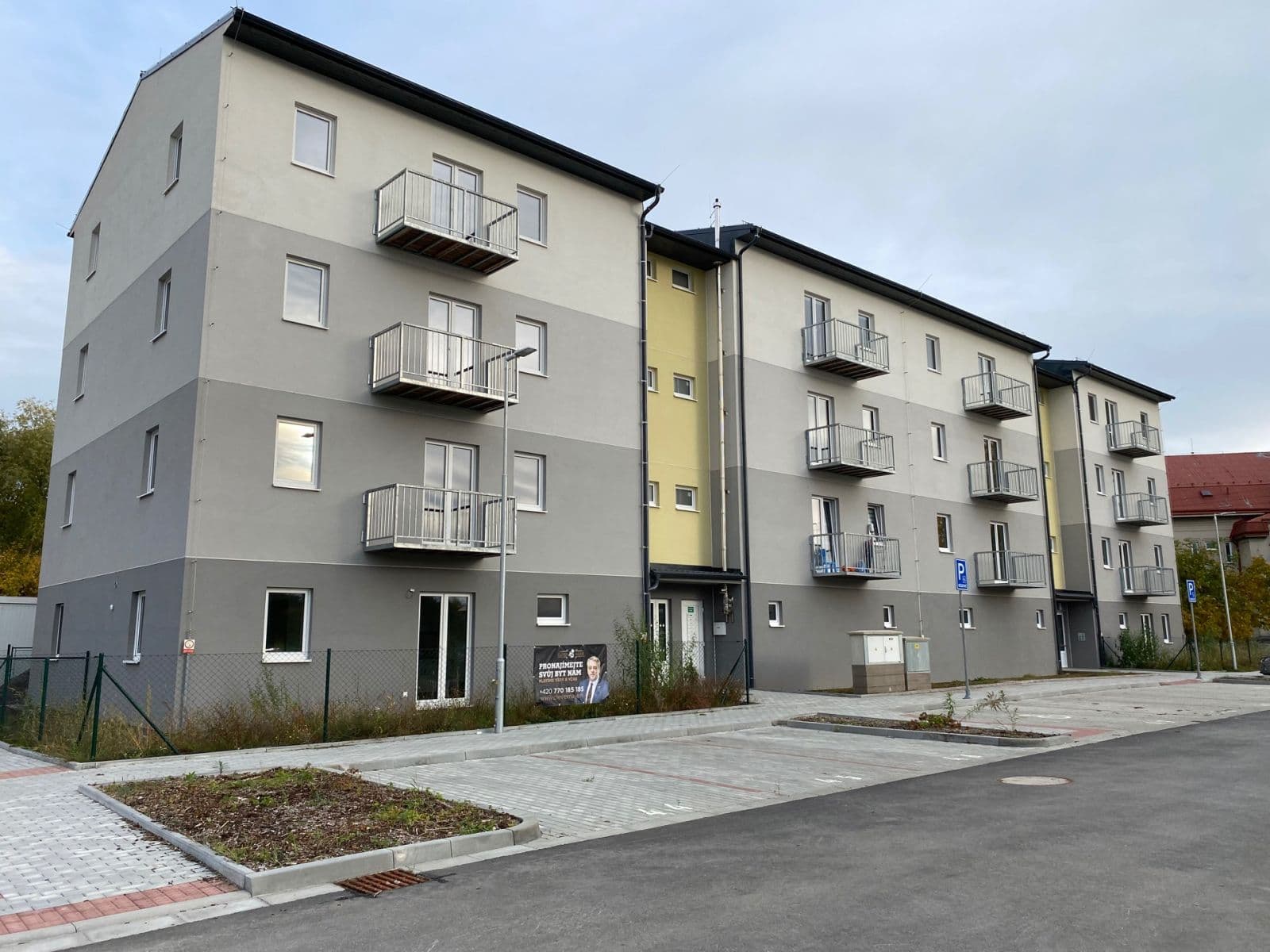 Prenájom bytu 2-izbový 44 m², Nádražní, Hrochův Týnec, Pardubický kraj Prenájom bytu 2-izbový 44 m², Nádražní, Hrochův Týnec, Pardubický kraj