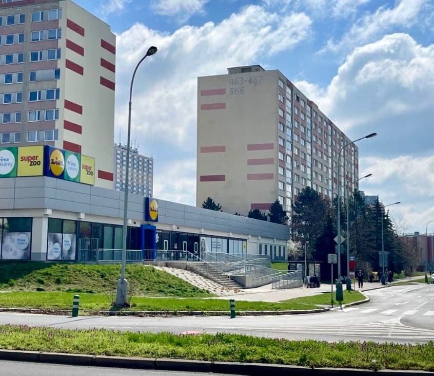 Prenájom bytu 3-izbový 55 m², Lodžská, Praha, Praha Prenájom bytu 3-izbový 55 m², Lodžská, Praha, Praha