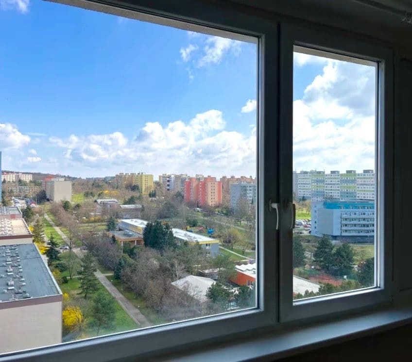 Prenájom bytu 3-izbový 55 m², Lodžská, Praha, Praha Prenájom bytu 3-izbový 55 m², Lodžská, Praha, Praha