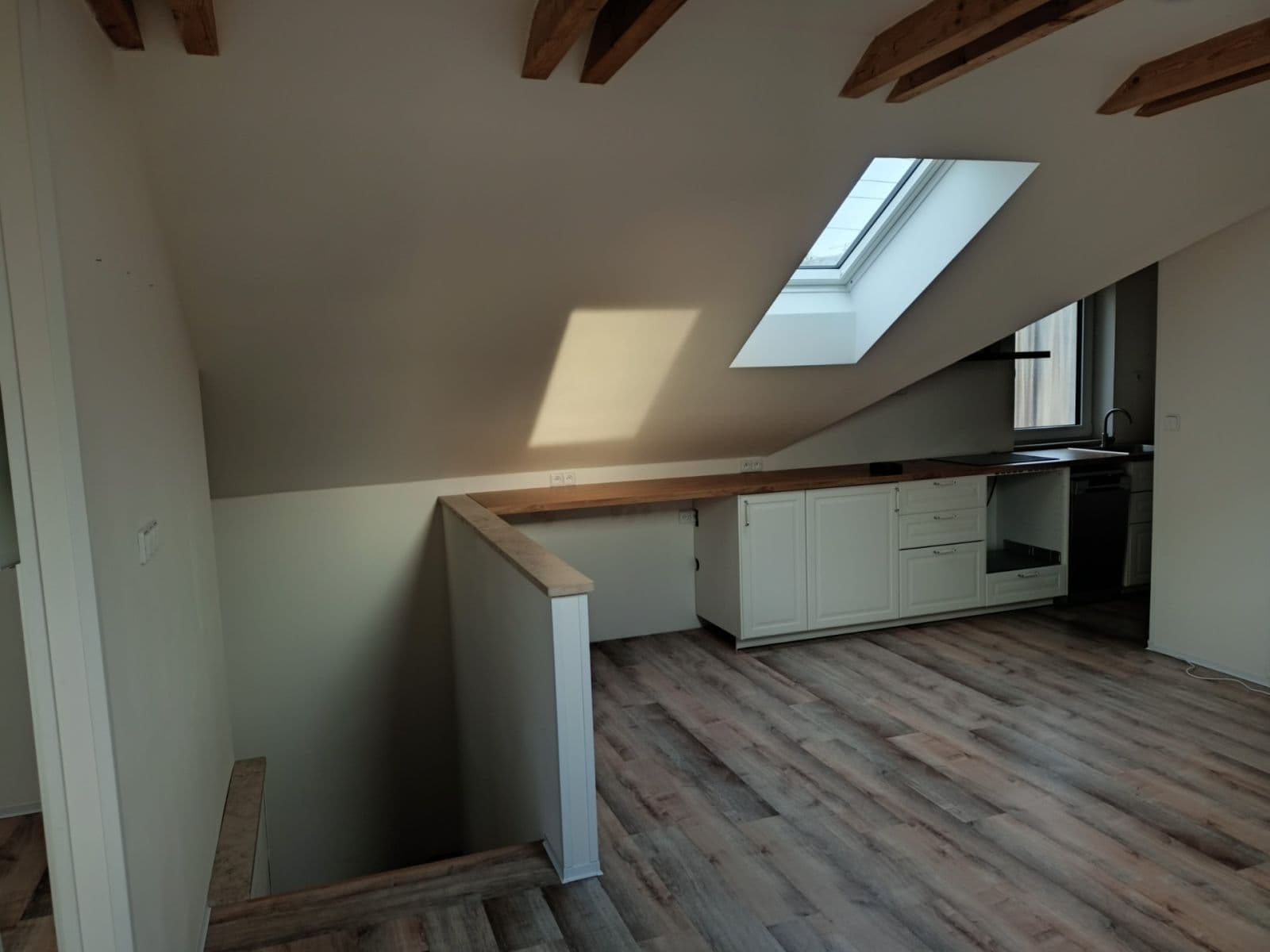 Prenájom bytu 3-izbový 68 m², V chaloupkách, Lety, Středočeský kraj Prenájom bytu 3-izbový 68 m², V chaloupkách, Lety, Středočeský kraj