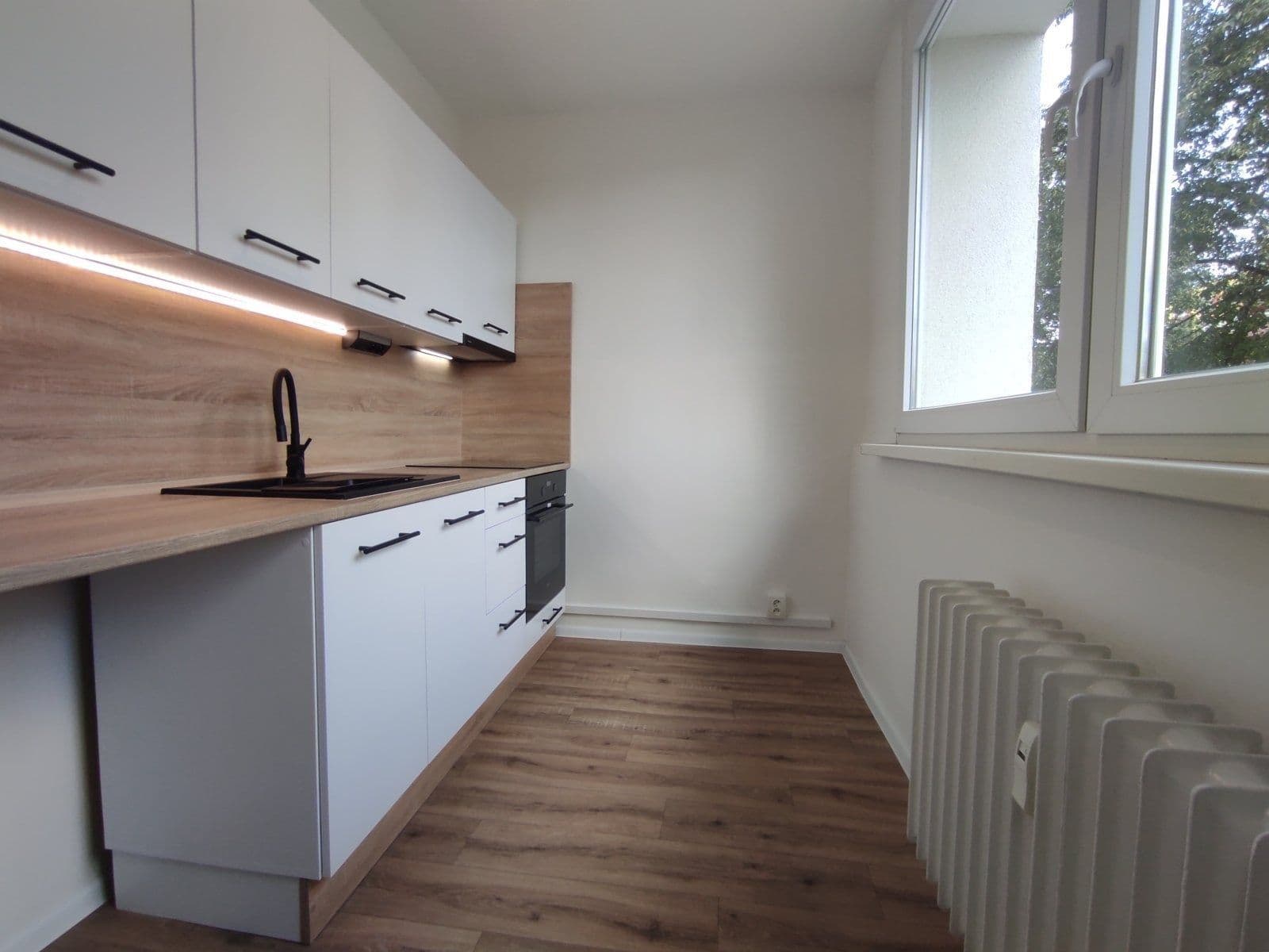Prenájom bytu 3-izbový 54 m², Masarykova třída, Orlová, Moravskoslezský kraj Prenájom bytu 3-izbový 54 m², Masarykova třída, Orlová, Moravskoslezský kraj