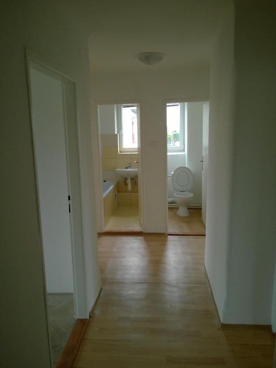 Prenájom bytu 3-izbový 70 m², Hornická, Orlová, Moravskoslezský kraj Prenájom bytu 3-izbový 70 m², Hornická, Orlová, Moravskoslezský kraj