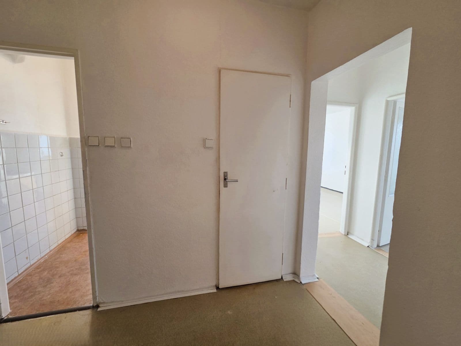 Predaj bytu 3-izbový 64 m², Křenická, Praha, Praha Predaj bytu 3-izbový 64 m², Křenická, Praha, Praha