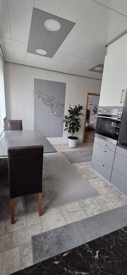 Predaj bytu 4-izbový 120 m², Wertheim, Bádensko-Wurttembersko Predaj bytu 4-izbový 120 m², Wertheim, Bádensko-Wurttembersko