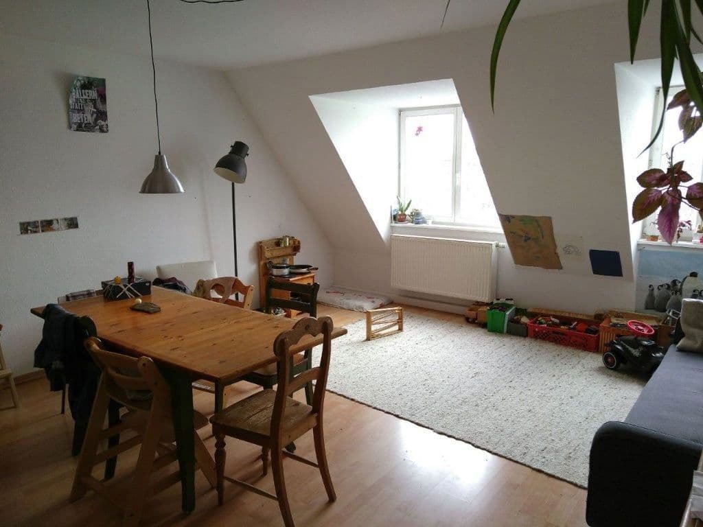 Prenájom bytu 5-izbový 113 m², Demmeringstr.76, Leipzig, Sasko Prenájom bytu 5-izbový 113 m², Demmeringstr.76, Leipzig, Sasko