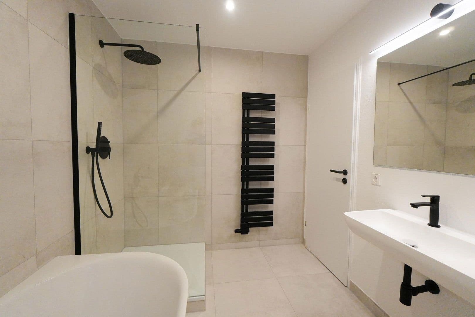 Predaj bytu 3-izbový 82 m², Derchinger Straße 59b, Augsburg Lechhausen, Bavorsko Predaj bytu 3-izbový 82 m², Derchinger Straße 59b, Augsburg Lechhausen, Bavorsko