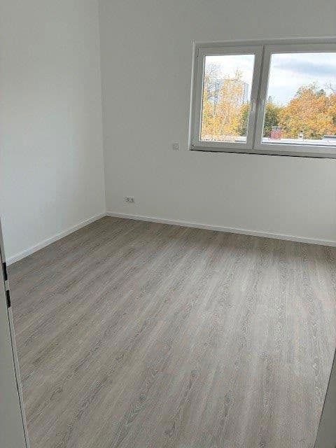 Prenájom bytu 2-izbový 54 m², Donnersbergstr. 33, Frankfurt, Hesensko Prenájom bytu 2-izbový 54 m², Donnersbergstr. 33, Frankfurt, Hesensko