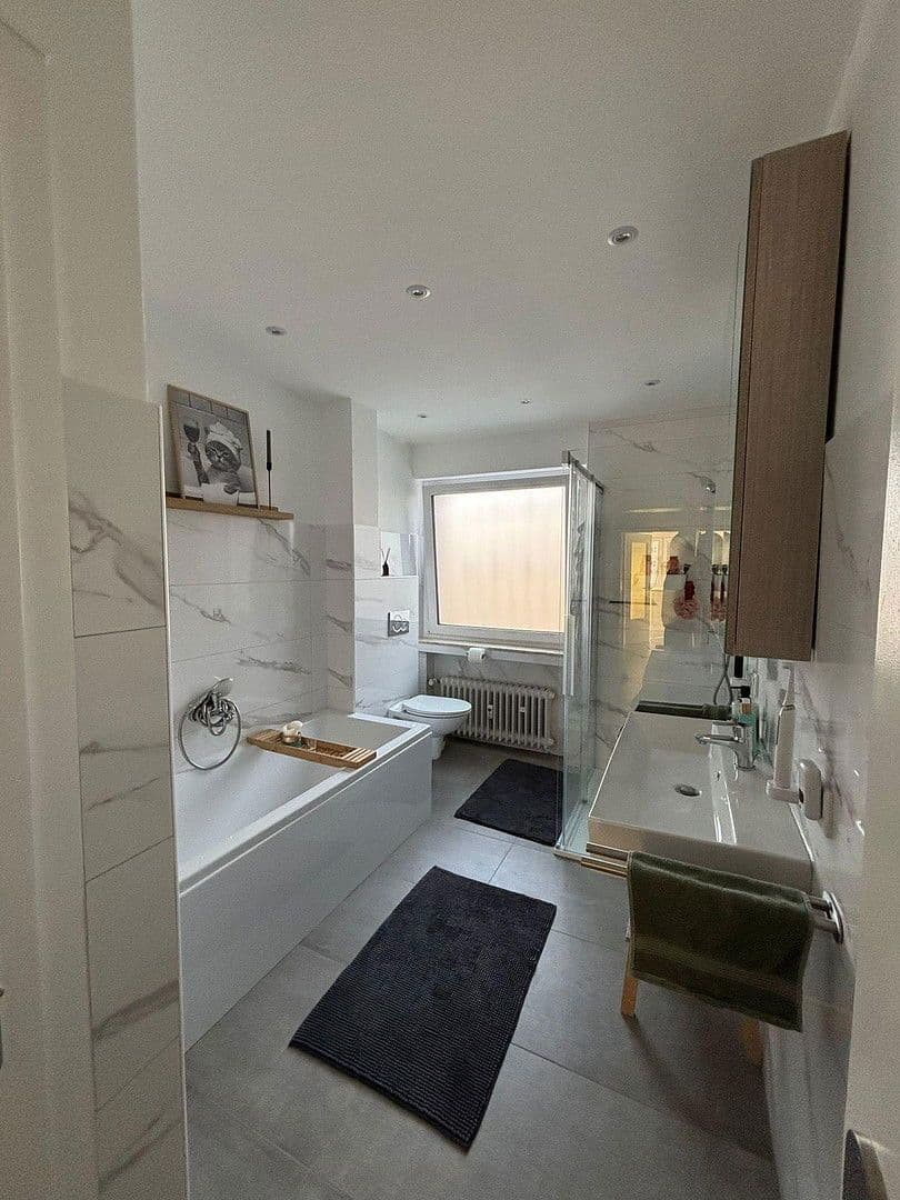 Prenájom bytu 4-izbový 142 m², Lohbachweg 9, Bad Sooden-Allendorf, Hesensko Prenájom bytu 4-izbový 142 m², Lohbachweg 9, Bad Sooden-Allendorf, Hesensko